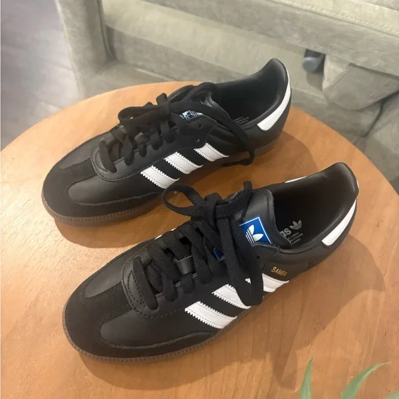 Adidas Black Sneakers with White Logo - Picture 4 of 9
